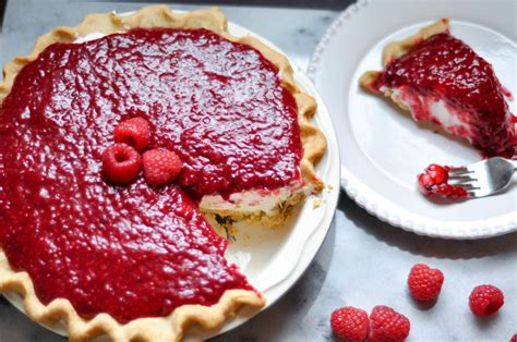 copycat-briermere-farms-raspberry-cream-pie-the image