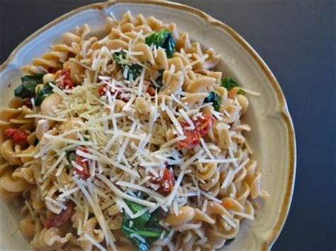 white-bean-spinach-and-sun-dried-tomato-pasta image