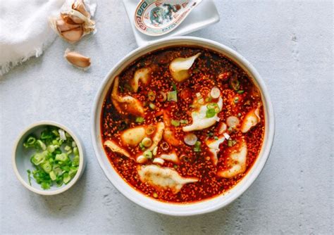 hot-and-sour-dumpling-soup-酸汤水饺-the-woks-of image