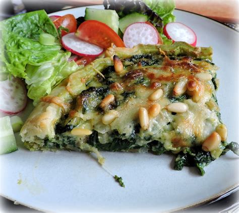 spinach-and-gruyere-tart-the-english-kitchen image