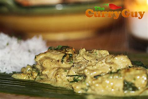 indian-food-recipes-by-the-curry-guy-chicken-passanda image