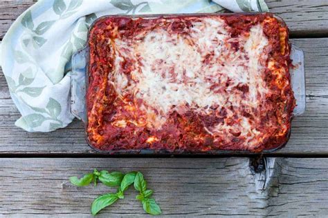 classic-meat-lasagna-recipe-perfect-lasagna-the image