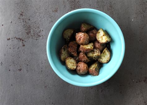 roasted-potatoes-recipe-with-zaatar-spice-organic image