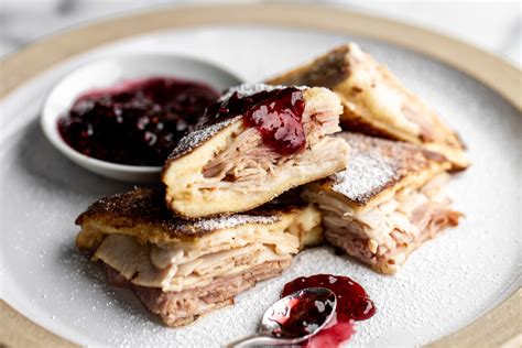 monte-cristo-sandwich-cooking-with-cocktail-rings image