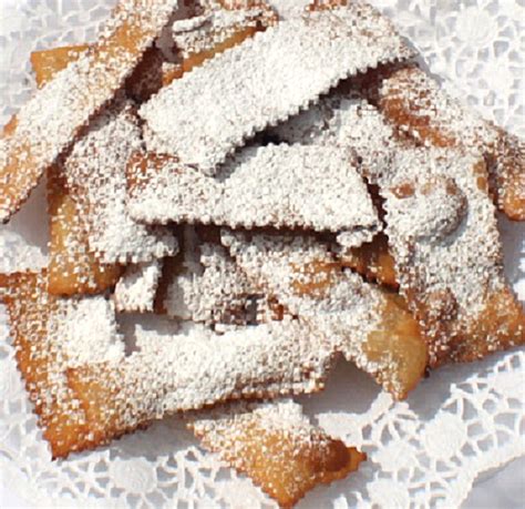 italian-fried-bow-ties-farfellette-cookies image