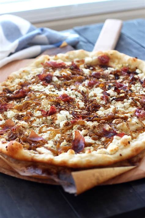 caramelized-onion-goat-cheese-and-prosciutto-pizza image