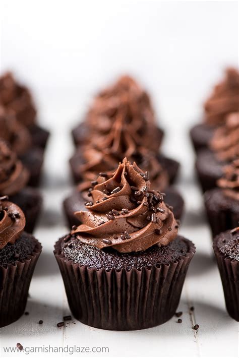 one-bowl-double-chocolate-cupcakes-garnish-glaze image