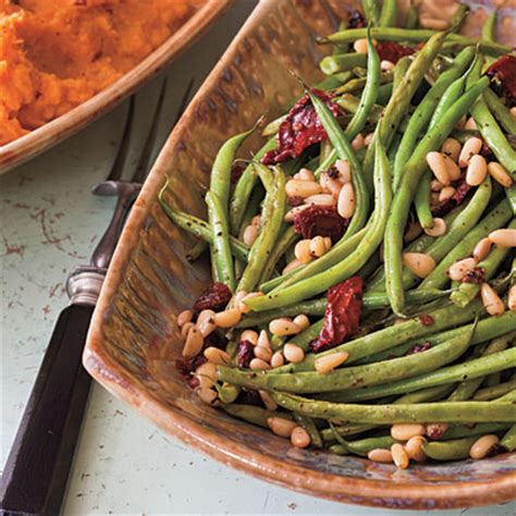 roasted-green-beans-with-sun-dried-tomatoes image