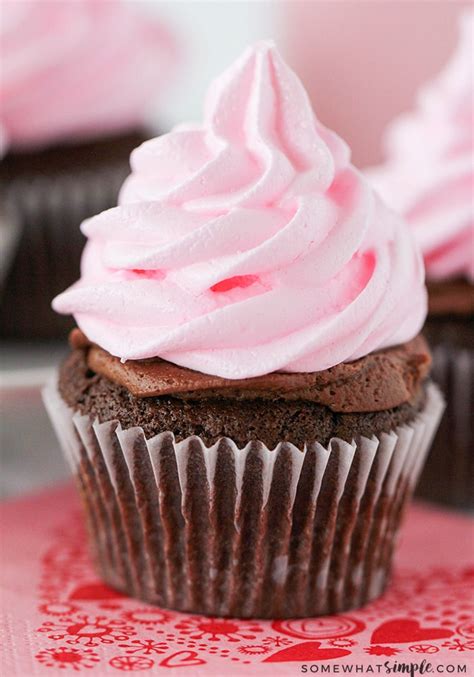 meringue-cookies-sweetheart-cupcakes-somewhat image