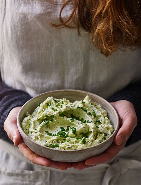 garlic-and-herb-cream-cheese-recipe-sainsburys image
