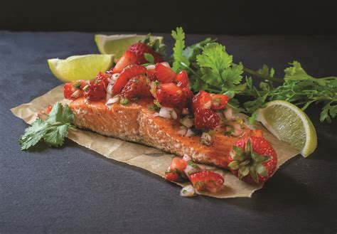 salmon-with-strawberry-salsa-lifesource-natural-foods image