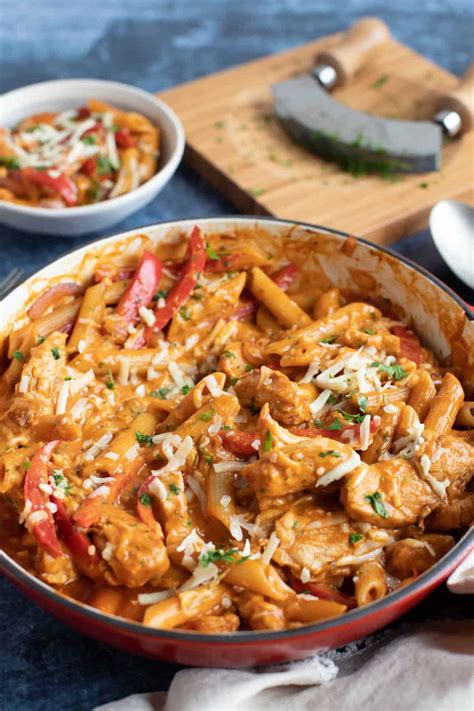 bbq-chicken-pasta-effortless-foodie image
