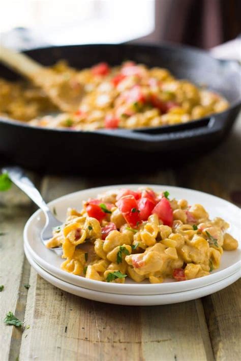 one-pot-southwestern-chicken-macaroni-and-cheese image