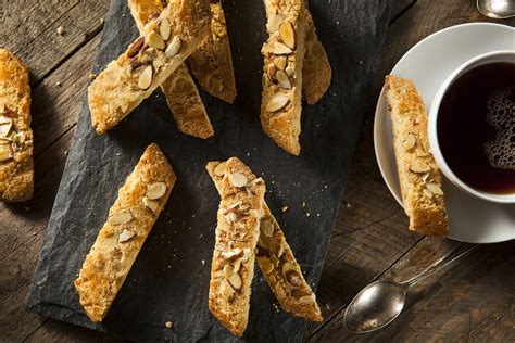 how-to-make-biscotti-classic-almond-biscotti image