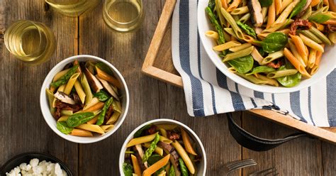 grilled-portobello-and-spinach-pasta-salad-catelli image
