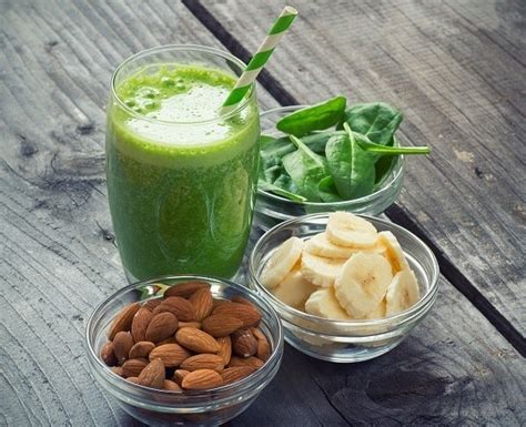 10-delicious-spinach-smoothie-recipes-that-make-you image