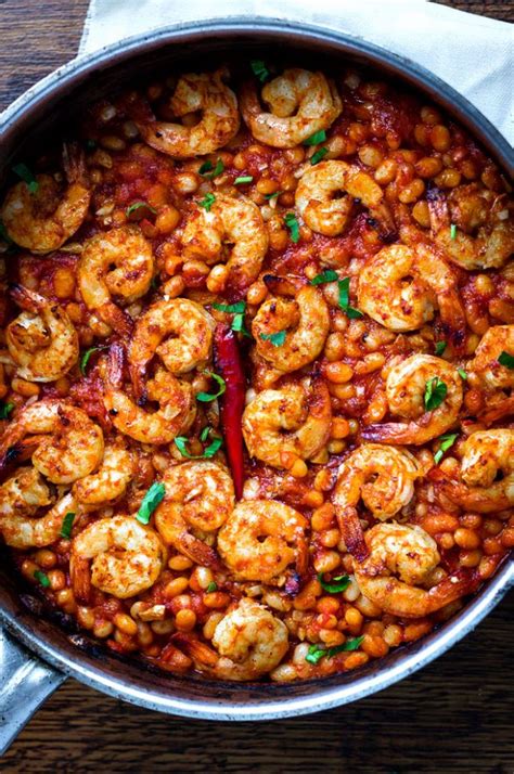 spicy-garlic-shrimp-and-white-beans image