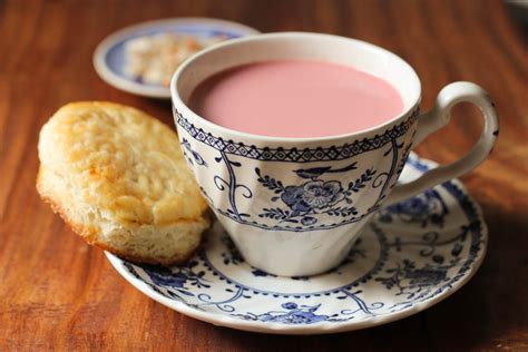 kashmiri-chai-or-noon-chai-pink-tea-mirchi-tales image