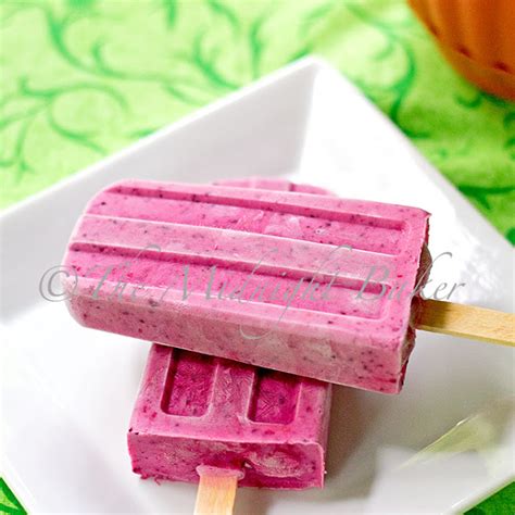mixed-berry-smoothie-pops-the-midnight-baker image