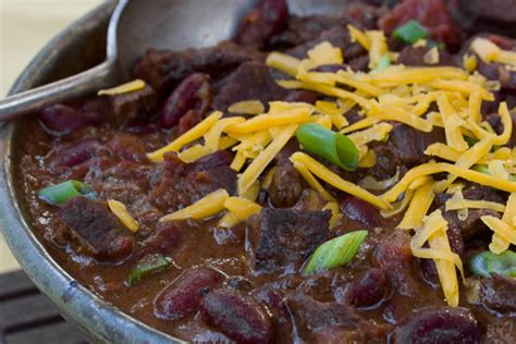 recipe-beef-and-bean-chili-with-bittersweet-chocolate image