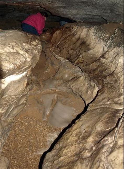 fat-mans-misery-mammoth-cave-national-park image