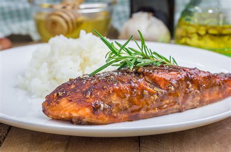 balsamic-mustard-baked-salmon-fillets-stay-at-home image