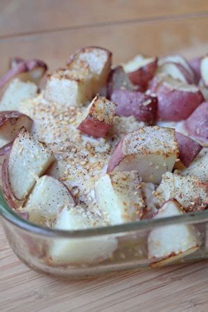 roasted-garlic-chicken-with-red-potatoes-5-dinners image