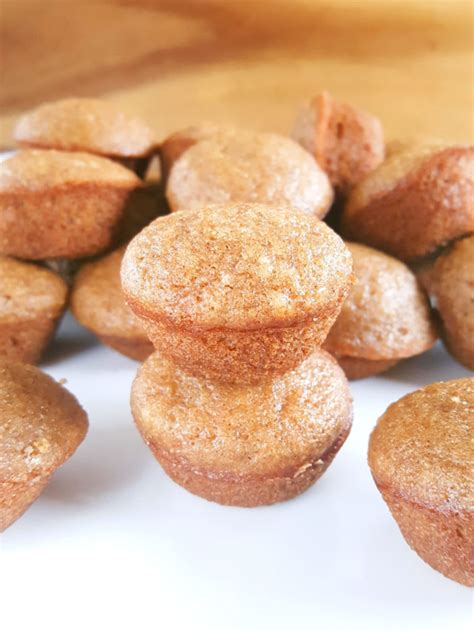 mini-applesauce-muffins-beat-bake-eat image