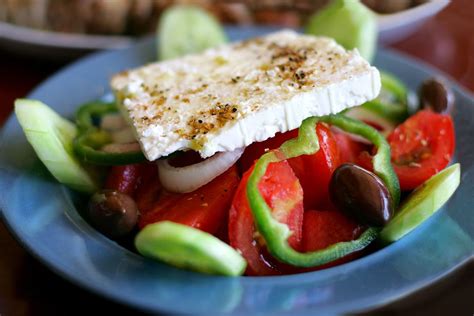 traditional-greek-salad-horiatiki-salata image
