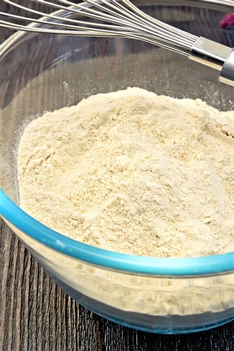easy-bake-oven-lemon-or-white-cake-mix-cdkitchen image