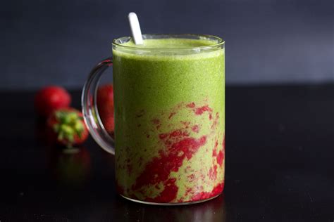 lean-green-almond-butter-and-red-berry-smoothie image