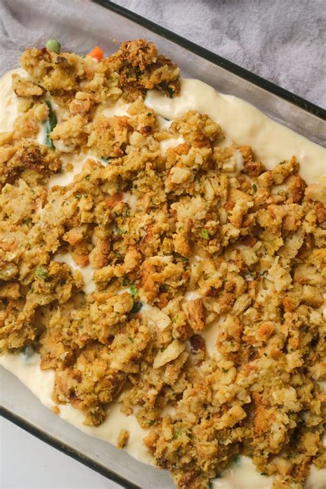 chicken-and-stuffing-casserole-drizzle-me-skinny image