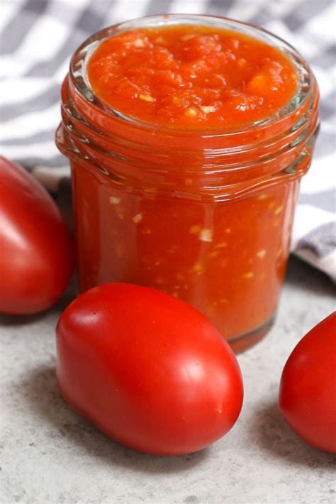 what-are-plum-tomatoes-and-homemade-tomato-sauce image