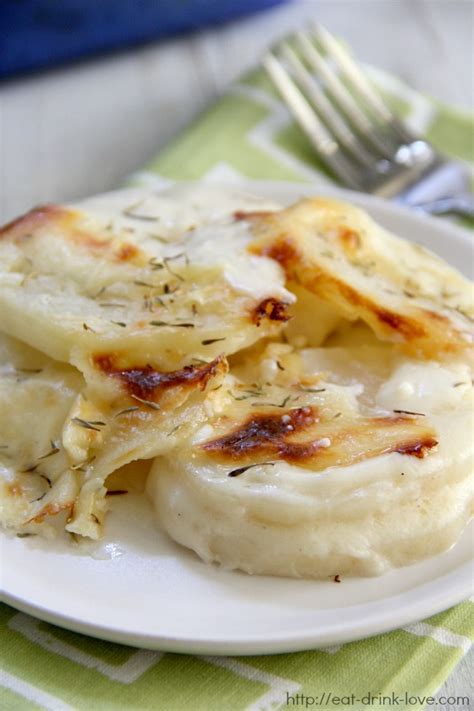cheddar-and-gruyre-scalloped-potatoes-gratin-eat image