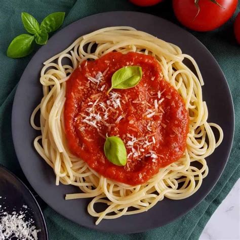 healthy-spaghetti-sauce-super-easy-hint-of-healthy image