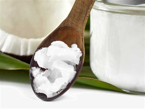 how-to-eat-coconut-oil-and-how-much-per-day image