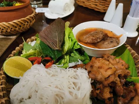 10-most-popular-vietnamese-meat-dishes-tasteatlas image