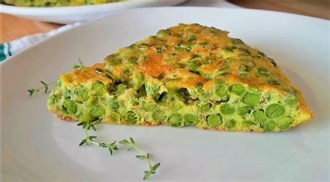 frittata-with-peas-turmeric-and-thyme-cookingbites image