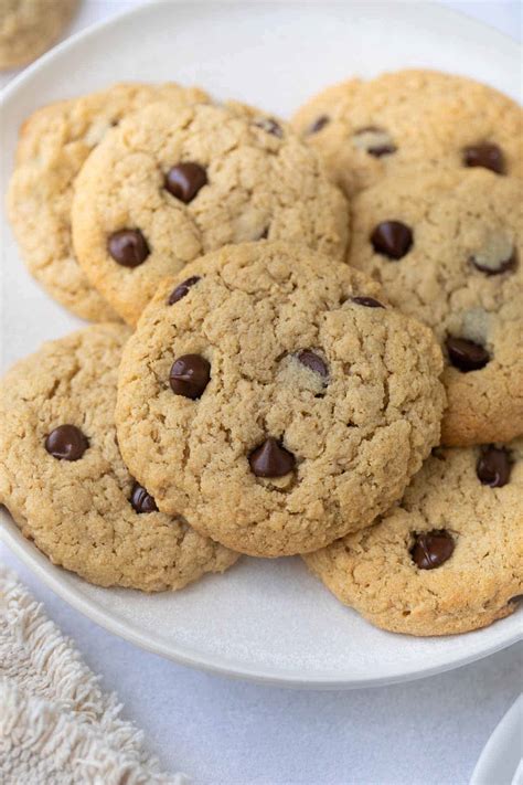 almond-flour-oatmeal-cookies-meaningful-eats image