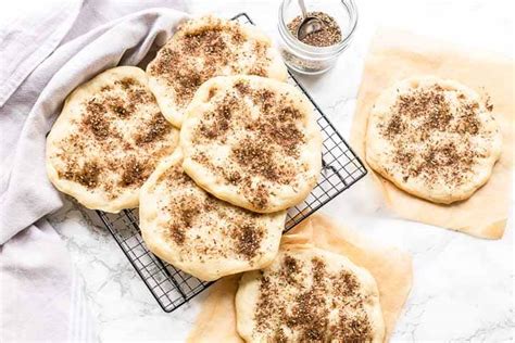 how-to-make-manaeesh-lebanese-flatbread-the-tortilla image