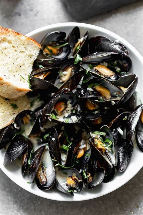 5-ingredient-steamed-beer-mussels-cooking-for-keeps image