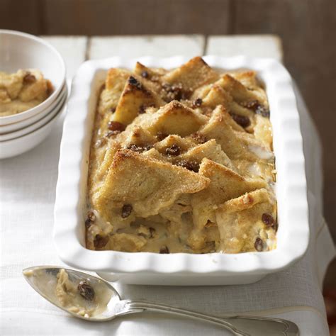 baileys-bread-and-butter-pudding-dessert image