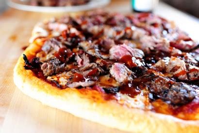 steakhouse-pizza-tasty-kitchen-a-happy image