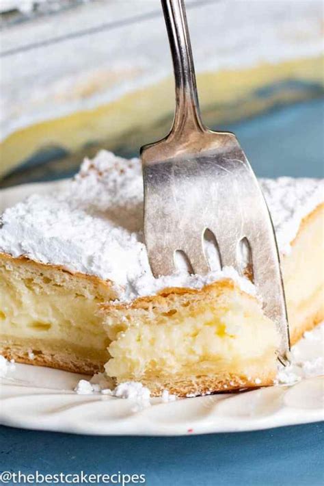 crescent-roll-breakfast-cheesecake-recipe-easy image