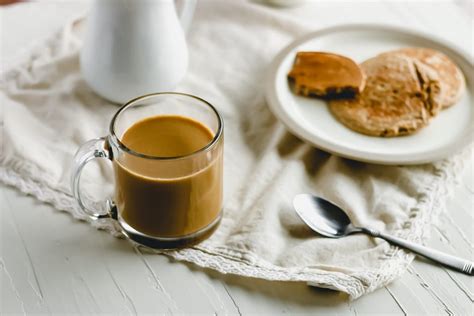 gingerbread-coffee-creamer-eating-with-heart image