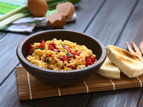 eggs-scrambled-with-fresh-bell-peppers-and-onions image
