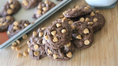 chocolate-peanut-butter-cookies-recipe-divas-can image