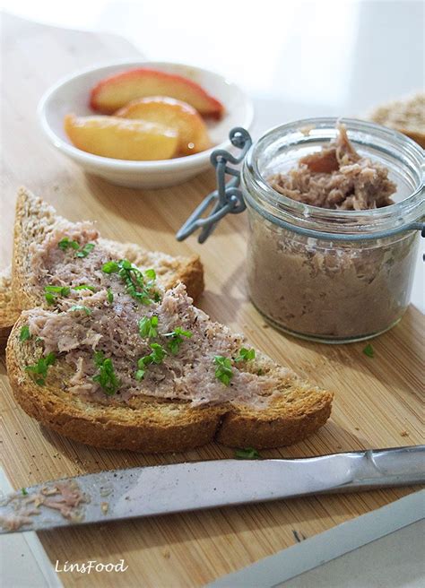 how-to-make-potted-duck-rillettes-de-canard image