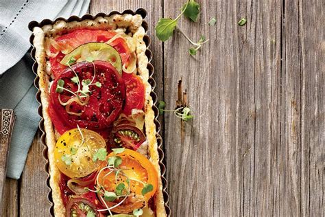 recipe-heirloom-tomato-tart-with-parmesan-crust-style image