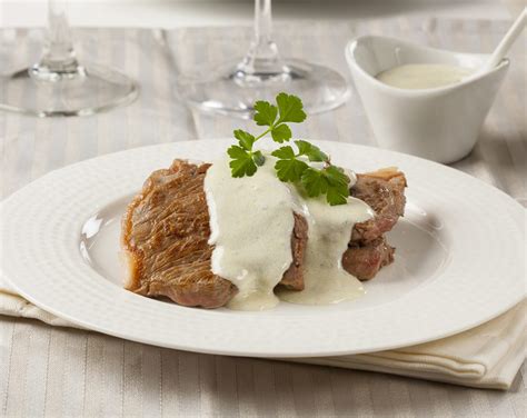 steak-roquefort-recipe-recipesnet image